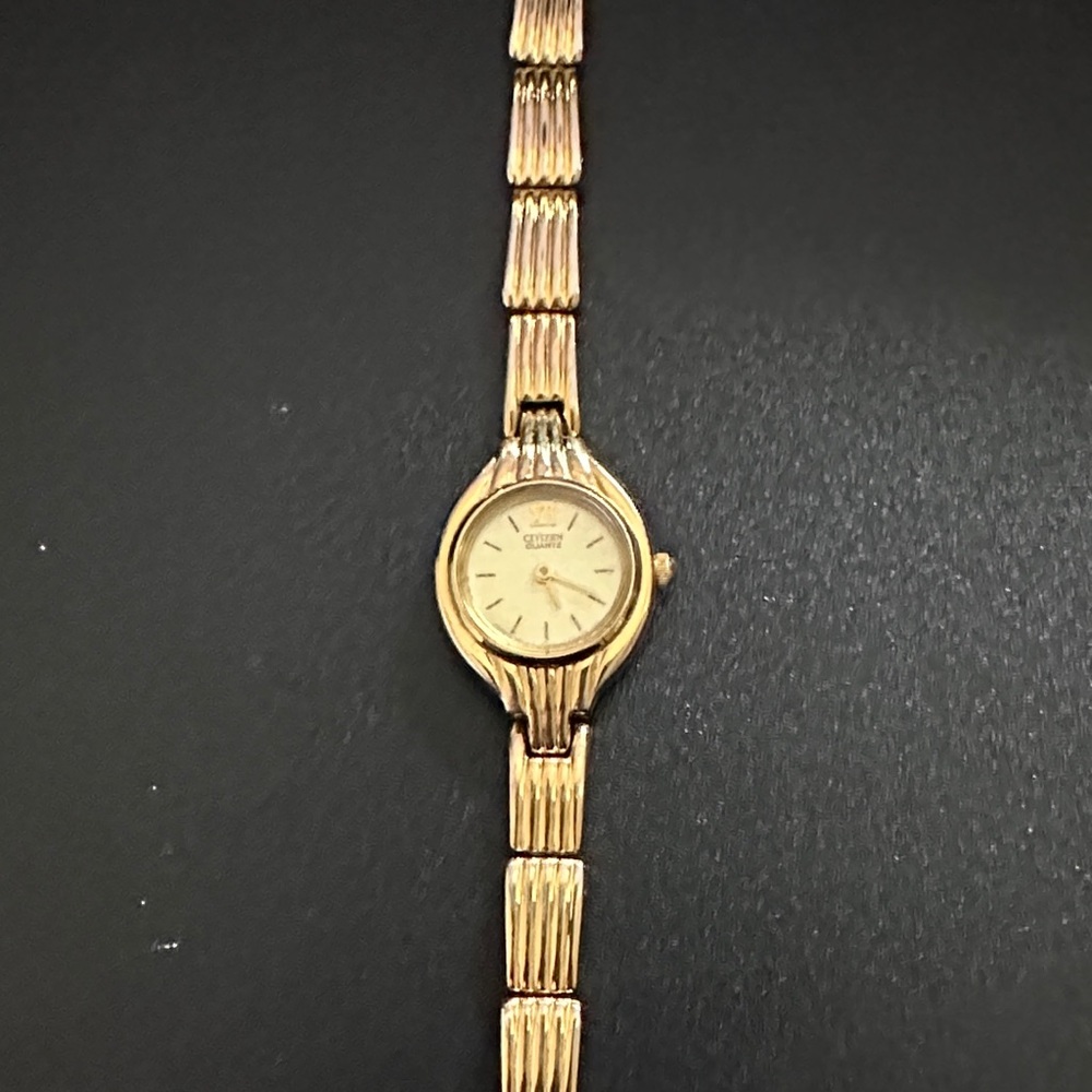 Vintage Citizen Quartz Gold Women's Watch